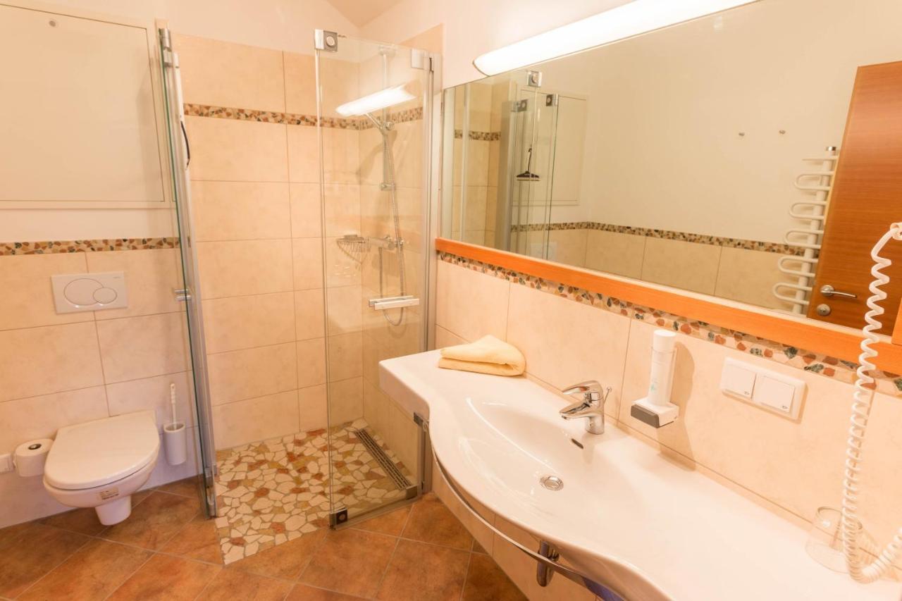 Hotel Weissenstein Sankt Michael im Lungau Εξωτερικό φωτογραφία